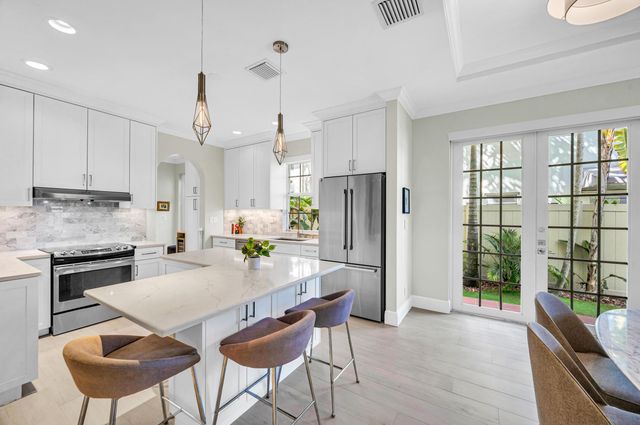 449 NE 16th Avenue, Fort Lauderdale, FL 33301