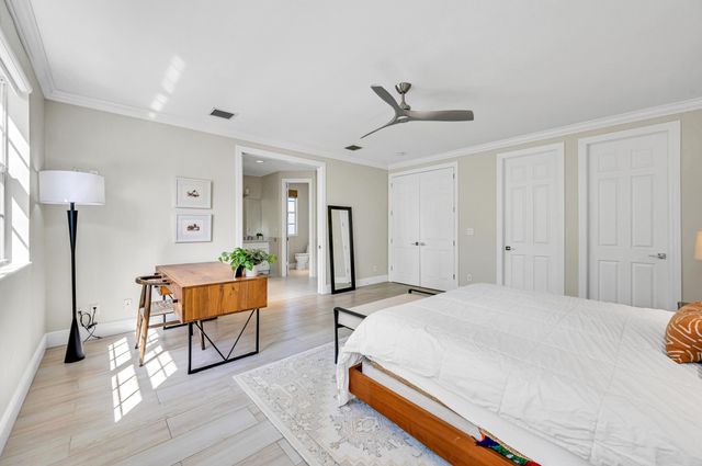 449 NE 16th Avenue, Fort Lauderdale, FL 33301