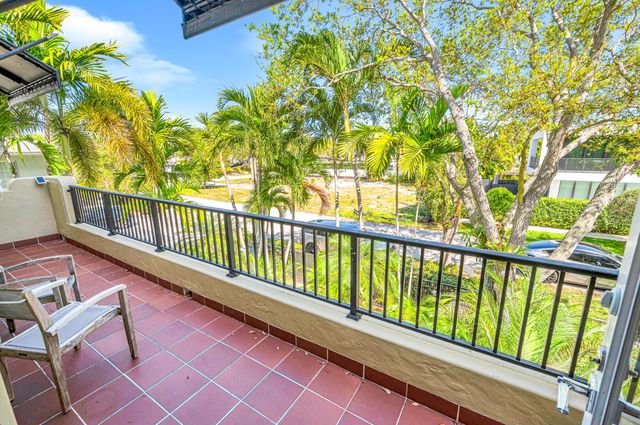 449 NE 16th Avenue, Fort Lauderdale, FL 33301