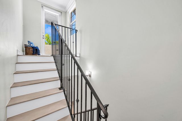 449 NE 16th Avenue, Fort Lauderdale, FL 33301