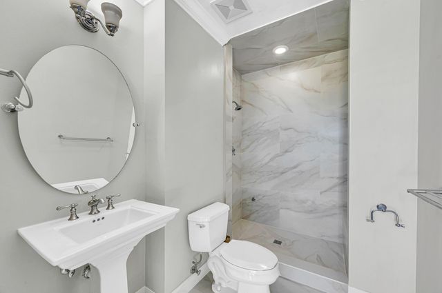 449 NE 16th Avenue, Fort Lauderdale, FL 33301