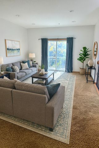 1953 Commonwealth Boulevard 3, Chanhassen, MN 55317