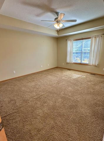 1953 Commonwealth Boulevard 3, Chanhassen, MN 55317