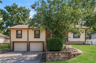 1815 N Lazy Branch Road, Independence, MO 64058