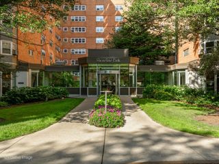 4970 N Marine Drive 227, Chicago, IL 60640