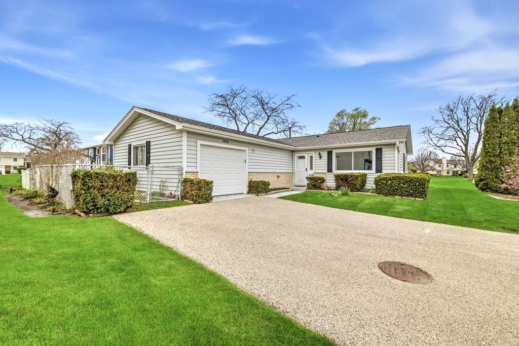 Image 1 of property listing at 1416 Westbury Drive, Hoffman Estates, IL 60192
