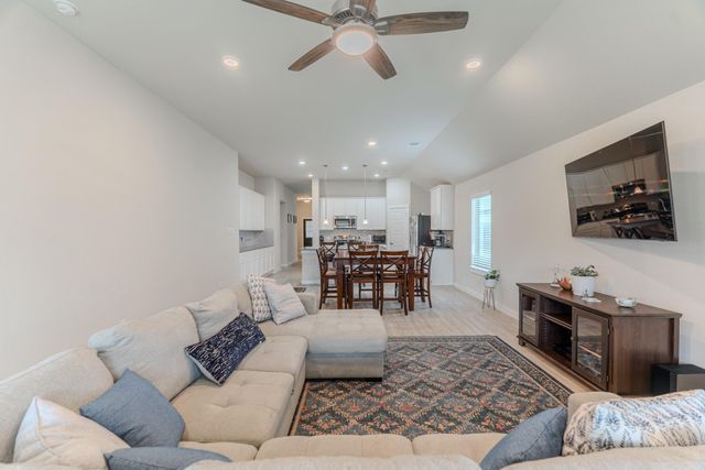 22035 Juniper Crossing Drive, New Caney, TX 77357