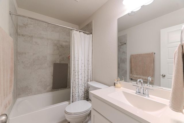 22035 Juniper Crossing Drive, New Caney, TX 77357