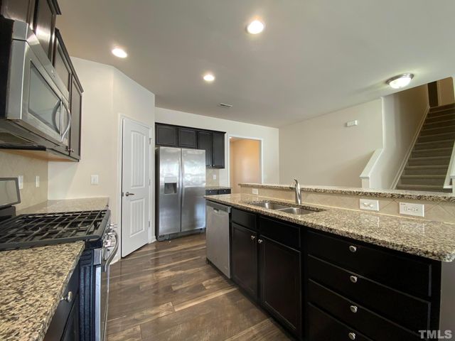 8016 Matinvesi Street, Raleigh, NC 27616