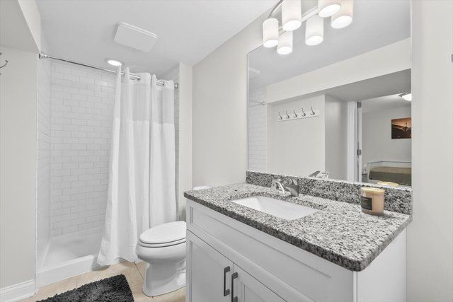 736 N Oak Street, Hinsdale, IL 60521