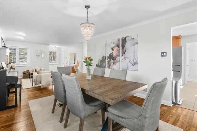 736 N Oak Street, Hinsdale, IL 60521