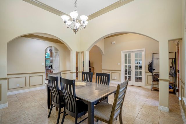 499 Royal Navigator Road, Montgomery, TX 77316