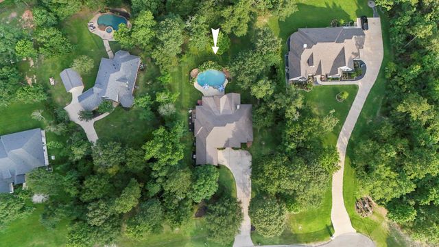 499 Royal Navigator Road, Montgomery, TX 77316