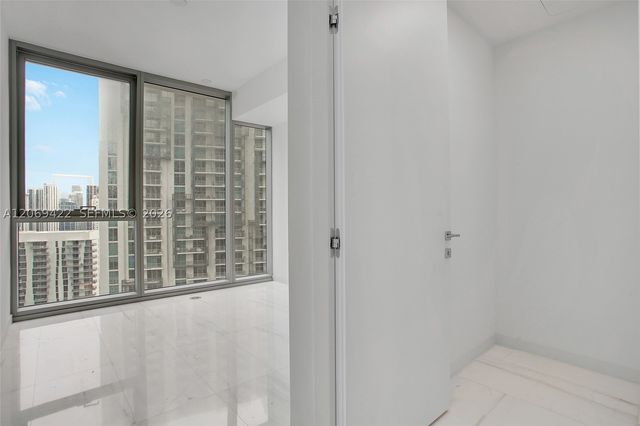 300 Biscayne Boulevard Way 3108, Miami, FL 33131