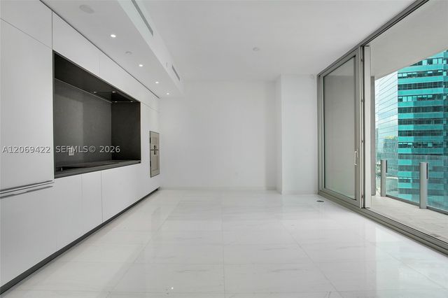 300 Biscayne Boulevard Way 3108, Miami, FL 33131