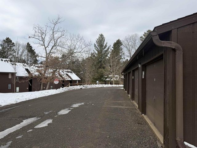 10 Cedar Trail, Wisconsin Dells, WI 53965