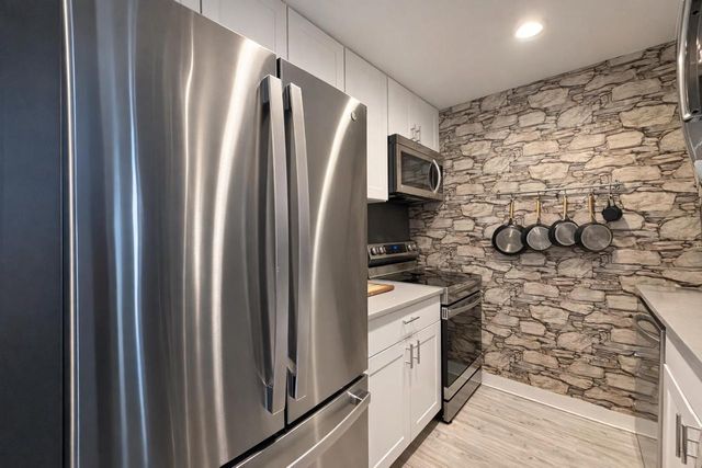 10 Cedar Trail, Wisconsin Dells, WI 53965