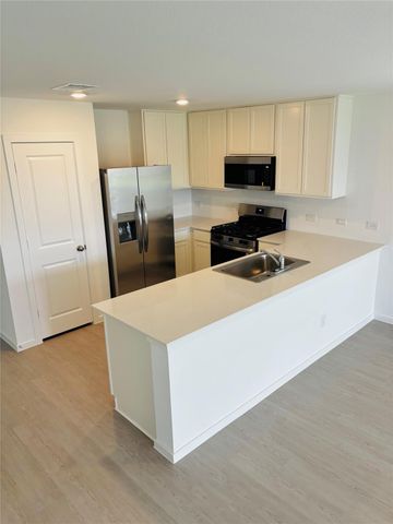 2126 Mosaic Valley Court, Angleton, TX 77515