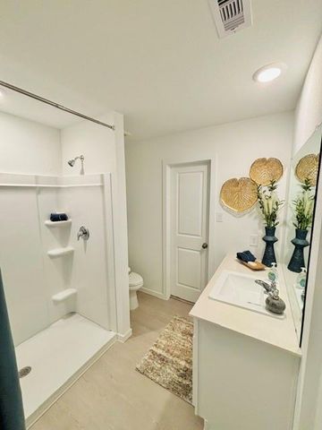2126 Mosaic Valley Court, Angleton, TX 77515