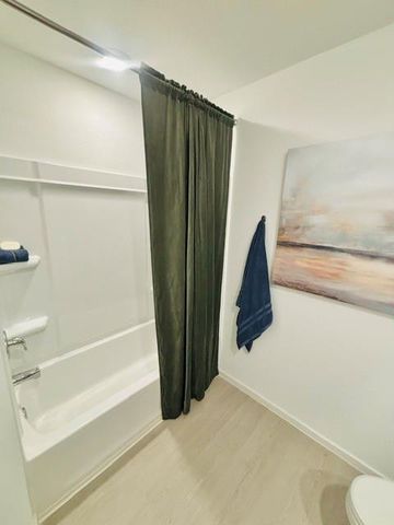 2126 Mosaic Valley Court, Angleton, TX 77515