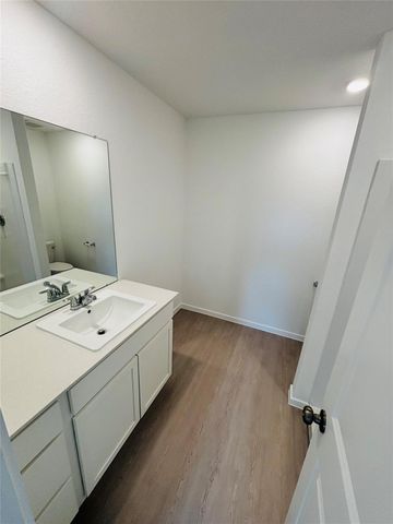 2126 Mosaic Valley Court, Angleton, TX 77515
