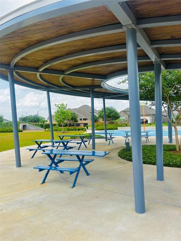 2126 Mosaic Valley Court, Angleton, TX 77515
