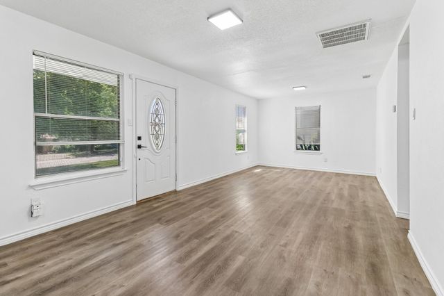 822 Mirike Drive, White Settlement, TX 76108
