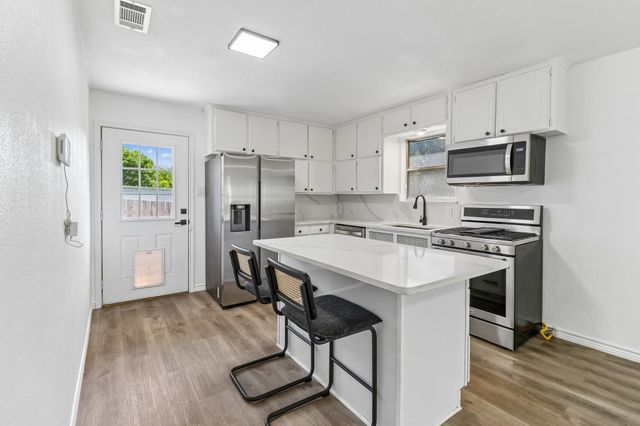822 Mirike Drive, White Settlement, TX 76108