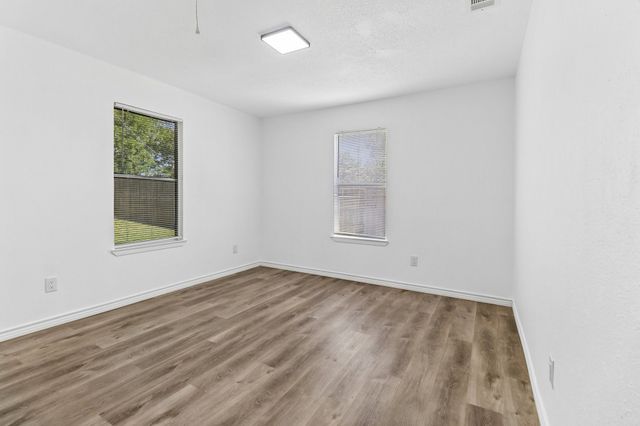 822 Mirike Drive, White Settlement, TX 76108