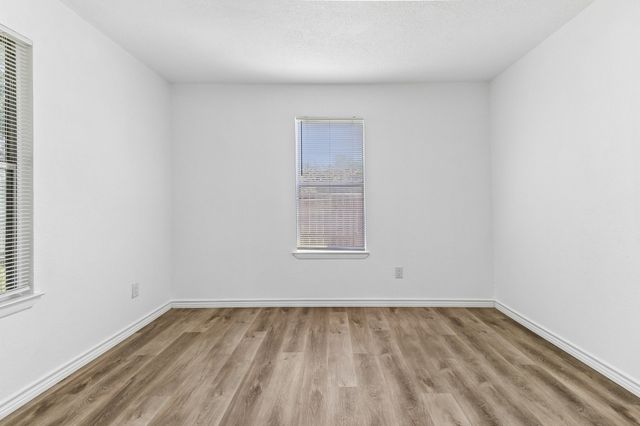 822 Mirike Drive, White Settlement, TX 76108