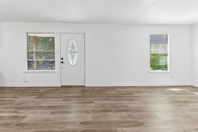 822 Mirike Drive, White Settlement, TX 76108