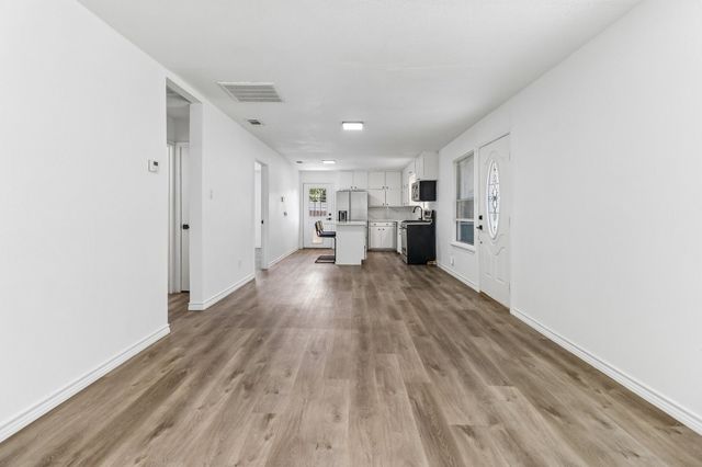 822 Mirike Drive, White Settlement, TX 76108