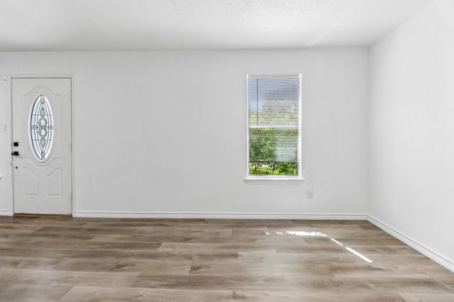 822 Mirike Drive, White Settlement, TX 76108