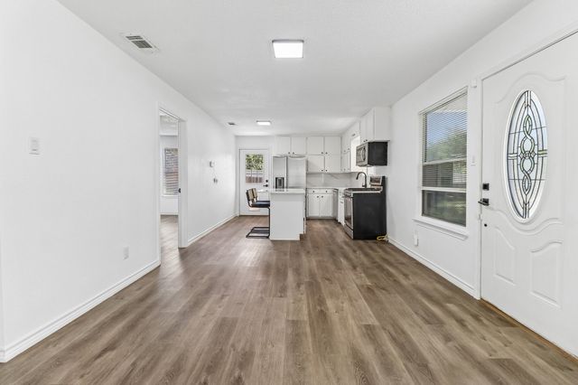 822 Mirike Drive, White Settlement, TX 76108