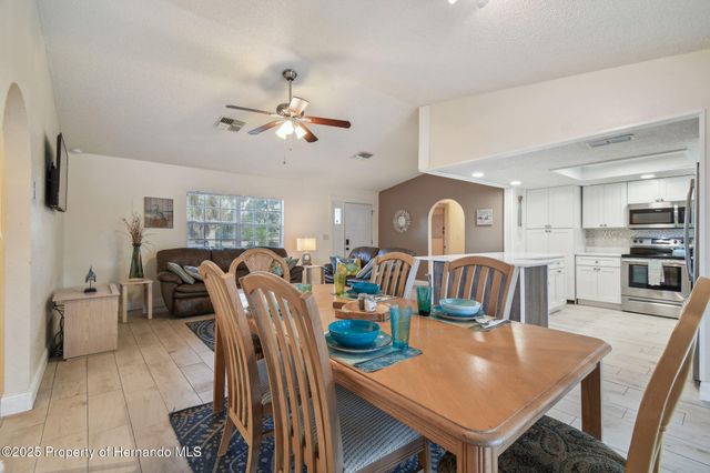 13382 Banyan Road, Spring Hill, FL 34609