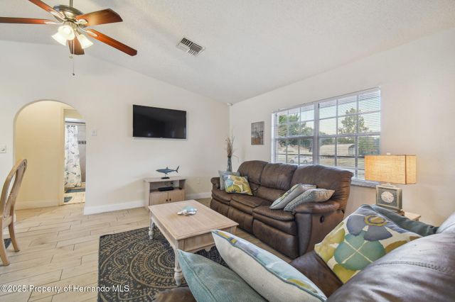 13382 Banyan Road, Spring Hill, FL 34609