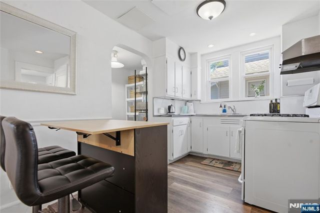 611 Maple Avenue, Teaneck, NJ 07666