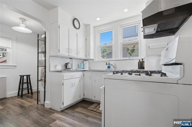611 Maple Avenue, Teaneck, NJ 07666
