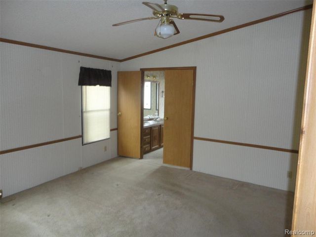 268 Highlands, Temperance, MI 48182