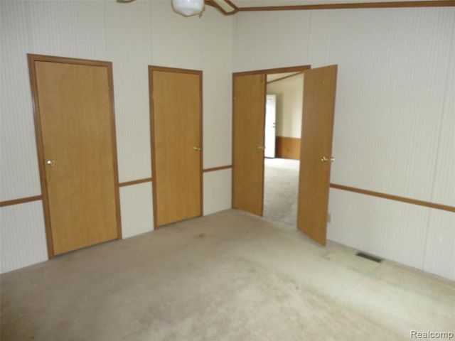 268 Highlands, Temperance, MI 48182