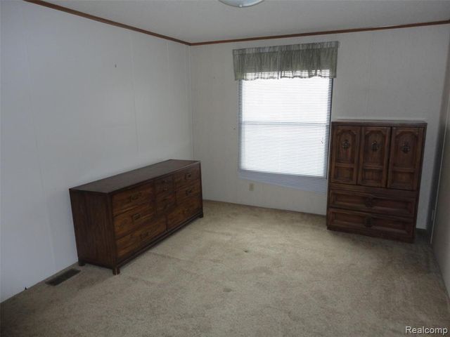 268 Highlands, Temperance, MI 48182