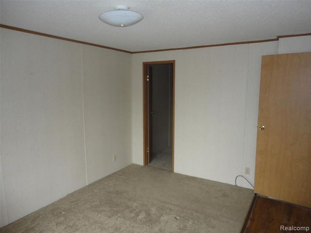 268 Highlands, Temperance, MI 48182