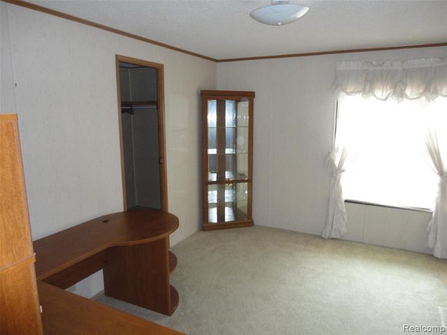 268 Highlands, Temperance, MI 48182