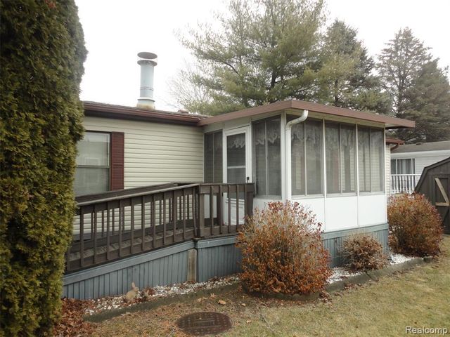 268 Highlands, Temperance, MI 48182