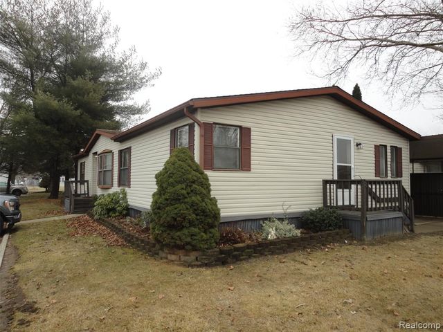 268 Highlands, Temperance, MI 48182