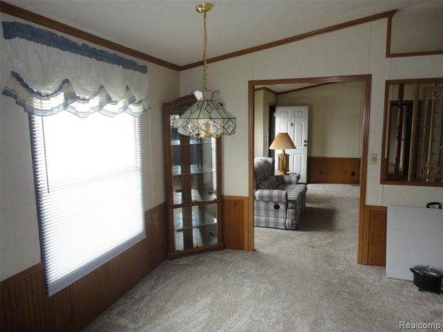 268 Highlands, Temperance, MI 48182