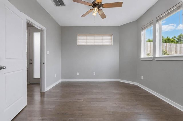 5409 Lindsay Lane, Houston, TX 77011