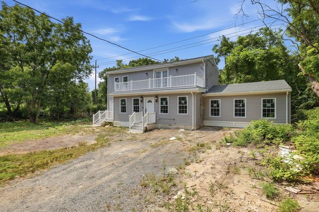26 Parallel St, Salem, MA 01970