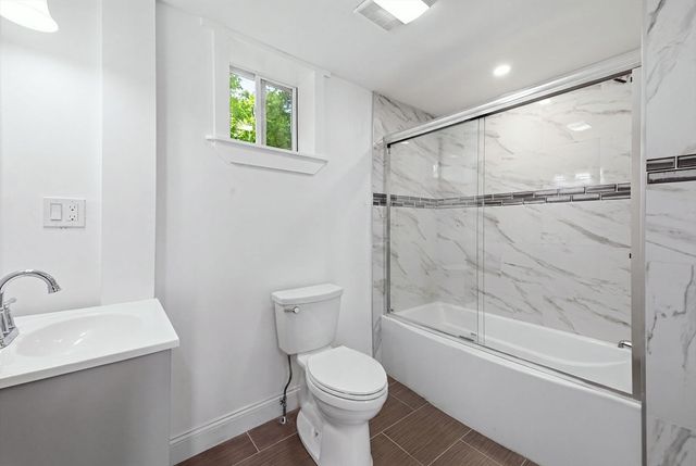 26 Parallel St, Salem, MA 01970