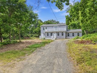 26 Parallel St, Salem, MA 01970